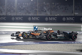 2023-10-07 - 81 PIASTRI Oscar (aus), McLaren F1 Team MCL60, action 63 RUSSELL George (gbr), Mercedes AMG F1 Team W14, action during the 2023 Formula 1 Qatar Grand Prix, 17th round of the 2023 Formula One World Championship from October 6 to 8, 2023 on the Lusail International Circuit, in Doha, Qatar - F1 - QATAR GRAND PRIX 2023 - FORMULA 1 - MOTORS