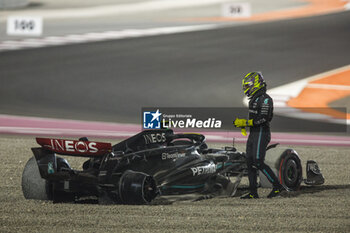 2023-10-08 - Start of the race, 44 HAMILTON Lewis (gbr), Mercedes AMG F1 Team W14, crash during the 2023 Formula 1 Qatar Grand Prix, 17th round of the 2023 Formula One World Championship from October 6 to 8, 2023 on the Lusail International Circuit, in Doha, Qatar - F1 - QATAR GRAND PRIX 2023 - RACE - FORMULA 1 - MOTORS