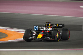 2023-10-08 - 01 VERSTAPPEN Max (nld), Red Bull Racing RB19, action during the 2023 Formula 1 Qatar Grand Prix, 17th round of the 2023 Formula One World Championship from October 6 to 8, 2023 on the Lusail International Circuit, in Doha, Qatar - F1 - QATAR GRAND PRIX 2023 - RACE - FORMULA 1 - MOTORS