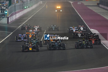 2023-10-08 - start of the race, depart, 01 VERSTAPPEN Max (nld), Red Bull Racing RB19, action 63 RUSSELL George (gbr), Mercedes AMG F1 Team W14, action 44 HAMILTON Lewis (gbr), Mercedes AMG F1 Team W14, action during the 2023 Formula 1 Qatar Grand Prix, 17th round of the 2023 Formula One World Championship from October 6 to 8, 2023 on the Lusail International Circuit, in Doha, Qatar - F1 - QATAR GRAND PRIX 2023 - RACE - FORMULA 1 - MOTORS