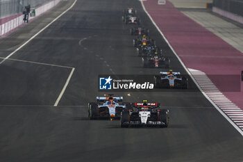 2023-10-08 - 22 TSUNODA Yuki (jap), Scuderia AlphaTauri AT04, action 23 ALBON Alexander (tha), Williams Racing FW45, action during the 2023 Formula 1 Qatar Grand Prix, 17th round of the 2023 Formula One World Championship from October 6 to 8, 2023 on the Lusail International Circuit, in Doha, Qatar - F1 - QATAR GRAND PRIX 2023 - RACE - FORMULA 1 - MOTORS