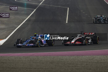 2023-10-08 - 10 GASLY Pierre (fra), Alpine F1 Team A523, action 20 MAGNUSSEN Kevin (den), Haas F1 Team VF-23 Ferrari, action during the 2023 Formula 1 Qatar Grand Prix, 17th round of the 2023 Formula One World Championship from October 6 to 8, 2023 on the Lusail International Circuit, in Doha, Qatar - F1 - QATAR GRAND PRIX 2023 - RACE - FORMULA 1 - MOTORS