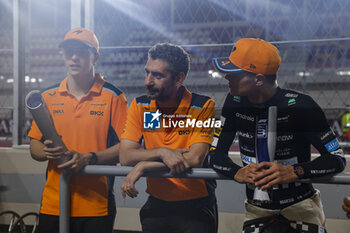 2023-10-08 - PIASTRI Oscar (aus), McLaren F1 Team MCL60, portrait STELLA Andrea (ita), Team Principal of McLaren F1 Team, portrait NORRIS Lando (gbr), McLaren F1 Team MCL60, portrait during the 2023 Formula 1 Qatar Grand Prix, 17th round of the 2023 Formula One World Championship from October 6 to 8, 2023 on the Lusail International Circuit, in Doha, Qatar - F1 - QATAR GRAND PRIX 2023 - RACE - FORMULA 1 - MOTORS