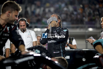 2023-10-08 - HAMILTON Lewis (gbr), Mercedes AMG F1 Team W14, portrait starting grid during the 2023 Formula 1 Qatar Grand Prix, 17th round of the 2023 Formula One World Championship from October 6 to 8, 2023 on the Lusail International Circuit, in Doha, Qatar - F1 - QATAR GRAND PRIX 2023 - RACE - FORMULA 1 - MOTORS