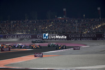 2023-10-08 - start of the race, depart, 01 VERSTAPPEN Max (nld), Red Bull Racing RB19, action 16 LECLERC Charles (mco), Scuderia Ferrari SF-23, action 44 HAMILTON Lewis (gbr), Mercedes AMG F1 Team W14, action 81 PIASTRI Oscar (aus), McLaren F1 Team MCL60, action crash, accident, during the 2023 Formula 1 Qatar Grand Prix, 17th round of the 2023 Formula One World Championship from October 6 to 8, 2023 on the Lusail International Circuit, in Doha, Qatar - F1 - QATAR GRAND PRIX 2023 - RACE - FORMULA 1 - MOTORS