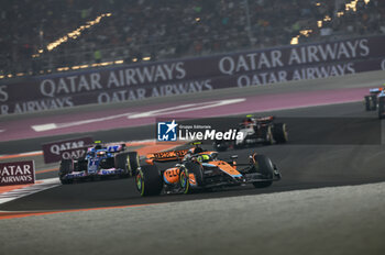 2023-10-08 - 04 NORRIS Lando (gbr), McLaren F1 Team MCL60, action during the 2023 Formula 1 Qatar Grand Prix, 17th round of the 2023 Formula One World Championship from October 6 to 8, 2023 on the Lusail International Circuit, in Doha, Qatar - F1 - QATAR GRAND PRIX 2023 - RACE - FORMULA 1 - MOTORS