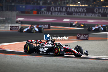 2023-10-08 - 27 HULKENBERG Nico (ger), Haas F1 Team VF-23 Ferrari, action during the 2023 Formula 1 Qatar Grand Prix, 17th round of the 2023 Formula One World Championship from October 6 to 8, 2023 on the Lusail International Circuit, in Doha, Qatar - F1 - QATAR GRAND PRIX 2023 - RACE - FORMULA 1 - MOTORS