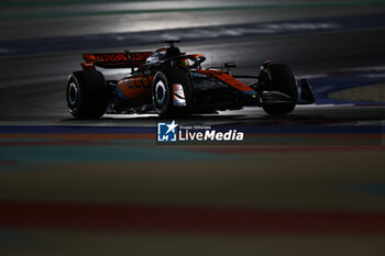 2023-10-08 - 81 PIASTRI Oscar (aus), McLaren F1 Team MCL60, action during the 2023 Formula 1 Qatar Grand Prix, 17th round of the 2023 Formula One World Championship from October 6 to 8, 2023 on the Lusail International Circuit, in Doha, Qatar - F1 - QATAR GRAND PRIX 2023 - RACE - FORMULA 1 - MOTORS