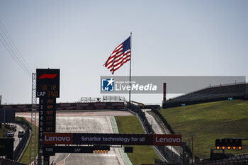 2023-10-19 - Austin circuit ambiance EEUU flag during the 2023 Formula 1 Lenovo United States Grand Prix, 18th round of the 2023 Formula One World Championship from October 20 to 22, 2023 on the Circuit of The Americas, in Austin, USA - F1 - US GRAND PRIX 2023 - FORMULA 1 - MOTORS