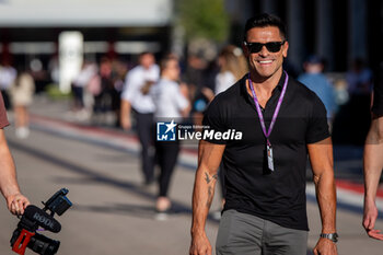 2023-10-20 - Mark Consuelos (USA) Actor

during FORMULA 1 LENOVO UNITED STATES GRAND PRIX 2023 - Oct19 to Oct22 2023 Circuit of Americas, Austin, Texas, USA - FORMULA 1 LENOVO UNITED STATES GRAND PRIX 2023 - FORMULA 1 - MOTORS