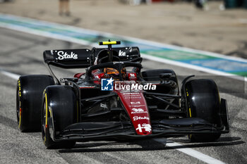2023-10-21 - 24 ZHOU Guanyu (chi), Alfa Romeo F1 Team Stake C43, action during the 2023 Formula 1 Lenovo United States Grand Prix, 18th round of the 2023 Formula One World Championship from October 20 to 22, 2023 on the Circuit of The Americas, in Austin, USA - F1 - US GRAND PRIX 2023 - FORMULA 1 - MOTORS