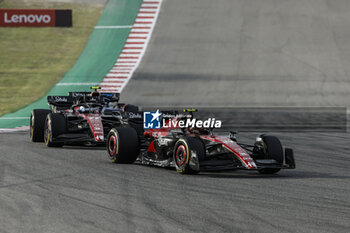 2023-10-22 - 24 ZHOU Guanyu (chi), Alfa Romeo F1 Team Stake C43, action 77 BOTTAS Valtteri (fin), Alfa Romeo F1 Team Stake C43, action during the 2023 Formula 1 Lenovo United States Grand Prix, 18th round of the 2023 Formula One World Championship from October 20 to 22, 2023 on the Circuit of The Americas, in Austin, USA - F1 - US GRAND PRIX 2023 - FORMULA 1 - MOTORS