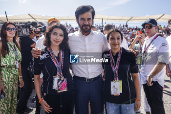 2023-10-22 - BEN SULAYEM Mohammed (uae), President of the FIA, portrait Hamda Al Qubaisi and Amna Al Qubaisi, portrait during the 2023 Formula 1 Lenovo United States Grand Prix, 18th round of the 2023 Formula One World Championship from October 20 to 22, 2023 on the Circuit of The Americas, in Austin, USA - F1 - US GRAND PRIX 2023 - RACE - FORMULA 1 - MOTORS
