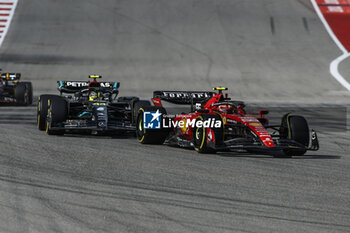 2023-10-22 - 55 SAINZ Carlos (spa), Scuderia Ferrari SF-23, action 44 HAMILTON Lewis (gbr), Mercedes AMG F1 Team W14, action during the 2023 Formula 1 Lenovo United States Grand Prix, 18th round of the 2023 Formula One World Championship from October 20 to 22, 2023 on the Circuit of The Americas, in Austin, USA - F1 - US GRAND PRIX 2023 - RACE - FORMULA 1 - MOTORS
