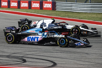 2023-10-22 - 31 OCON Esteban (fra), Alpine F1 Team A523, action 22 TSUNODA Yuki (jap), Scuderia AlphaTauri AT04, action during the 2023 Formula 1 Lenovo United States Grand Prix, 18th round of the 2023 Formula One World Championship from October 20 to 22, 2023 on the Circuit of The Americas, in Austin, USA - F1 - US GRAND PRIX 2023 - RACE - FORMULA 1 - MOTORS