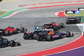 2023-10-22 - stars} 01 VERSTAPPEN Max (nld), Red Bull Racing RB19, action 44 HAMILTON Lewis (gbr), Mercedes AMG F1 Team W14, action during the 2023 Formula 1 Lenovo United States Grand Prix, 18th round of the 2023 Formula One World Championship from October 20 to 22, 2023 on the Circuit of The Americas, in Austin, USA - F1 - US GRAND PRIX 2023 - RACE - FORMULA 1 - MOTORS