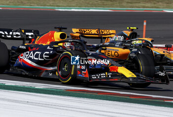 2023-10-22 - 01 VERSTAPPEN Max (nld), Red Bull Racing RB19, action 04 NORRIS Lando (gbr), McLaren F1 Team MCL60, action during the 2023 Formula 1 Lenovo United States Grand Prix, 18th round of the 2023 Formula One World Championship from October 20 to 22, 2023 on the Circuit of The Americas, in Austin, USA - F1 - US GRAND PRIX 2023 - RACE - FORMULA 1 - MOTORS
