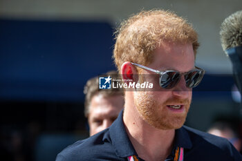 2023-10-22 - His Majesty Prince Harry of England (GBR) in the Paddock

during Sunday Race of FORMULA 1 LENOVO UNITED STATES GRAND PRIX 2023 - Oct19 to Oct22 2023 Circuit of Americas, Austin, Texas, USA - FORMULA 1 LENOVO UNITED STATES GRAND PRIX 2023 - FORMULA 1 - MOTORS