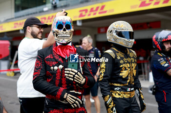 2023-10-26 - Paddock atmosphere during the 2023 Formula 1 Grand Premio de la Ciudad de Mexico, 19th round of the 2023 Formula One World Championship from October 27 to 29, 2023 on the Autodromo Hermanos Rodriguez, in Mexico City, Mexico - F1 - MEXICO CITY GRAND PRIX 2023 - FORMULA 1 - MOTORS