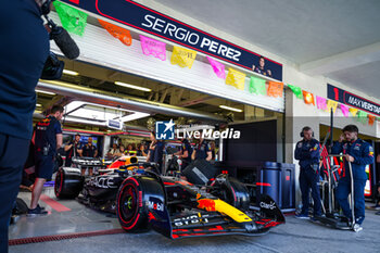 2023-10-28 - 11 PEREZ Sergio (mex), Red Bull Racing RB19, action during the 2023 Formula 1 Grand Premio de la Ciudad de Mexico, 19th round of the 2023 Formula One World Championship from October 27 to 29, 2023 on the Autodromo Hermanos Rodriguez, in Mexico City, Mexico - F1 - MEXICO CITY GRAND PRIX 2023 - FORMULA 1 - MOTORS
