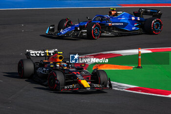 2023-10-28 - 11 PEREZ Sergio (mex), Red Bull Racing RB19, 02 SARGEANT Logan (usa), Williams Racing FW45, action during the 2023 Formula 1 Grand Premio de la Ciudad de Mexico, 19th round of the 2023 Formula One World Championship from October 27 to 29, 2023 on the Autodromo Hermanos Rodriguez, in Mexico City, Mexico - F1 - MEXICO CITY GRAND PRIX 2023 - FORMULA 1 - MOTORS