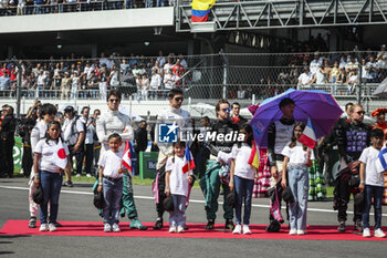 2023-10-29 - TSUNODA Yuki (jap), Scuderia AlphaTauri AT04, portrait, STROLL Lance (can), Aston Martin F1 Team AMR23, portrait, OCON Esteban (fra), Alpine F1 Team A523,, Fernando (spa), Aston Martin F1 Team AMR23, and GASLY Pierre (fra), Alpine F1 Team A523, portrait, starting gridduring the 2023 Formula 1 Grand Premio de la Ciudad de Mexico, 19th round of the 2023 Formula One World Championship from October 27 to 29, 2023 on the Autodromo Hermanos Rodriguez, in Mexico City, Mexico - F1 - MEXICO CITY GRAND PRIX 2023 - RACE - FORMULA 1 - MOTORS