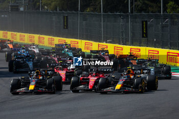 2023-10-29 - Start of the race: 01 VERSTAPPEN Max (nld), Red Bull Racing RB19, 16 LECLERC Charles (mco), Scuderia Ferrari SF-23, 11 PEREZ Sergio (mex), Red Bull Racing RB19, action during the 2023 Formula 1 Grand Premio de la Ciudad de Mexico, 19th round of the 2023 Formula One World Championship from October 27 to 29, 2023 on the Autodromo Hermanos Rodriguez, in Mexico City, Mexico - F1 - MEXICO CITY GRAND PRIX 2023 - RACE - FORMULA 1 - MOTORS