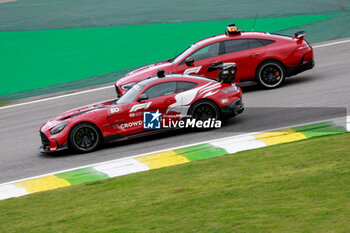 2023-11-02 - FIA Mercedes-AMG GT Black Series Safety Car and FIA Mercedes-AMG GT 63 S 4MATIC+ Medical Carduring the 2023 Formula 1 Rolex Grande Premio de Sao Paulo, 20th round of the 2023 Formula One World Championship from November 3 to 5, 2023 on the Autodromo José Carlos Pace, in Sao Paulo, Brazil - F1 - SAO PAULO GRAND PRIX 2023 - FORMULA 1 - MOTORS