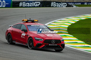 2023-11-03 - FIA Mercedes-AMG GT 63 S 4MATIC+ Medical Car during the 2023 Formula 1 Rolex Grande Premio de Sao Paulo, 20th round of the 2023 Formula One World Championship from November 3 to 5, 2023 on the Autodromo José Carlos Pace, in Sao Paulo, Brazil - F1 - SAO PAULO GRAND PRIX 2023 - FORMULA 1 - MOTORS