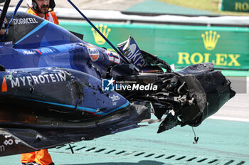 2023-11-05 - ALBON Alexander (tha), Williams Racing FW45, portrait after his crash, accident, during the 2023 Formula 1 Rolex Grande Premio de Sao Paulo, 20th round of the 2023 Formula One World Championship from November 3 to 5, 2023 on the Autodromo José Carlos Pace, in Sao Paulo, Brazil - F1 - SAO PAULO GRAND PRIX 2023 - RACE - FORMULA 1 - MOTORS