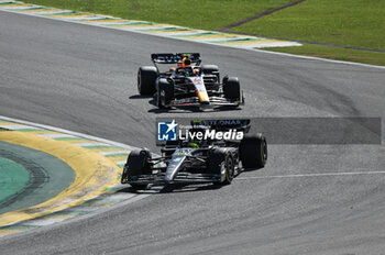 2023-11-05 - 44 HAMILTON Lewis (gbr), Mercedes AMG F1 Team W14, action 11 PEREZ Sergio (mex), Red Bull Racing RB19, action during the 2023 Formula 1 Rolex Grande Premio de Sao Paulo, 20th round of the 2023 Formula One World Championship from November 3 to 5, 2023 on the Autodromo José Carlos Pace, in Sao Paulo, Brazil - F1 - SAO PAULO GRAND PRIX 2023 - RACE - FORMULA 1 - MOTORS