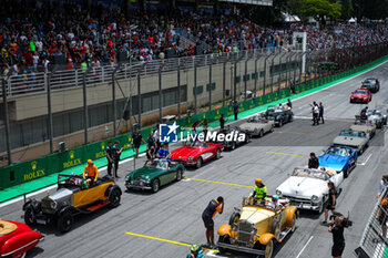 2023-11-05 - Drivers parade during the 2023 Formula 1 Rolex Grande Premio de Sao Paulo, 20th round of the 2023 Formula One World Championship from November 3 to 5, 2023 on the Autodromo José Carlos Pace, in Sao Paulo, Brazil - F1 - SAO PAULO GRAND PRIX 2023 - RACE - FORMULA 1 - MOTORS