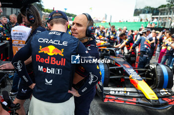 2023-11-05 - LAMBIASE Gianpiero, Race Engineer of Max Verstappen, with VERSTAPPEN Max (ned), Red Bull Racing RB19, portrait during the 2023 Formula 1 Rolex Grande Premio de Sao Paulo, 20th round of the 2023 Formula One World Championship from November 3 to 5, 2023 on the Autodromo José Carlos Pace, in Sao Paulo, Brazil - F1 - SAO PAULO GRAND PRIX 2023 - RACE - FORMULA 1 - MOTORS