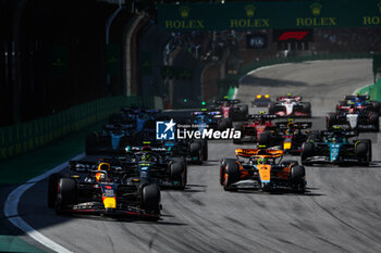 2023-11-05 - Restart of the race: 01 VERSTAPPEN Max (nld), Red Bull Racing RB19, 04 NORRIS Lando (gbr), McLaren F1 Team MCL60, 44 HAMILTON Lewis (gbr), Mercedes AMG F1 Team W14, action during the 2023 Formula 1 Rolex Grande Premio de Sao Paulo, 20th round of the 2023 Formula One World Championship from November 3 to 5, 2023 on the Autodromo José Carlos Pace, in Sao Paulo, Brazil - F1 - SAO PAULO GRAND PRIX 2023 - RACE - FORMULA 1 - MOTORS