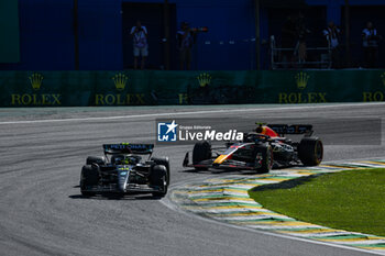 2023-11-05 - 44 HAMILTON Lewis (gbr), Mercedes AMG F1 Team W14, 11 PEREZ Sergio (mex), Red Bull Racing RB19, action during the 2023 Formula 1 Rolex Grande Premio de Sao Paulo, 20th round of the 2023 Formula One World Championship from November 3 to 5, 2023 on the Autodromo José Carlos Pace, in Sao Paulo, Brazil - F1 - SAO PAULO GRAND PRIX 2023 - RACE - FORMULA 1 - MOTORS