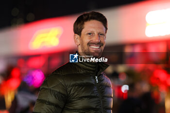 17/11/2023 - GROSJEAN Romain (fra), former F1 driver and TV presenter Canal+, portrait during the 2023 Formula 1 Heineken Silver Las Vegas Grand Prix, 21th round of the 2023 Formula One World Championship from November 17 to 19, 2023 on the Las Vegas Strip Circuit, in Las Vegas, USA - F1 - LAS VEGAS GRAND PRIX 2023 - FORMULA 1 - MOTORI