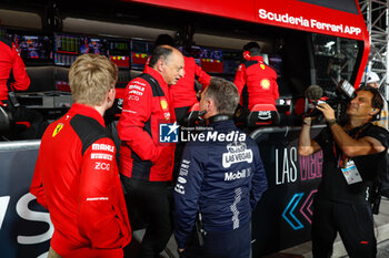 2023-11-17 - VASSEUR Frédéric (fra), Team Principal & General Manager of the Scuderia Ferrari, portrait with HORNER Christian (gbr), Team Principal of Red Bull Racing during the 2023 Formula 1 Heineken Silver Las Vegas Grand Prix, 21th round of the 2023 Formula One World Championship from November 17 to 19, 2023 on the Las Vegas Strip Circuit, in Las Vegas, USA - F1 - LAS VEGAS GRAND PRIX 2023 - FORMULA 1 - MOTORS