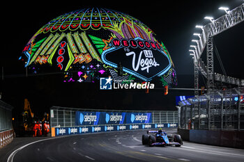 2023-11-17 - 10 GASLY Pierre (fra), Alpine F1 Team A523, action during the 2023 Formula 1 Heineken Silver Las Vegas Grand Prix, 21th round of the 2023 Formula One World Championship from November 17 to 19, 2023 on the Las Vegas Strip Circuit, in Las Vegas, USA - F1 - LAS VEGAS GRAND PRIX 2023 - FORMULA 1 - MOTORS
