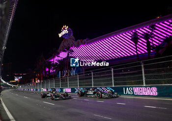 17/11/2023 - 44 HAMILTON Lewis (gbr), Mercedes AMG F1 Team W14, 63 RUSSELL George (gbr), Mercedes AMG F1 Team W14, action during the 2023 Formula 1 Heineken Silver Las Vegas Grand Prix, 21th round of the 2023 Formula One World Championship from November 17 to 19, 2023 on the Las Vegas Strip Circuit, in Las Vegas, USA - F1 - LAS VEGAS GRAND PRIX 2023 - FORMULA 1 - MOTORI