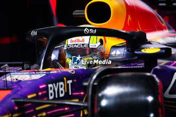 2023-11-18 - VERSTAPPEN Max (ned), Red Bull Racing RB19, portrait during the 2023 Formula 1 Heineken Silver Las Vegas Grand Prix, 21th round of the 2023 Formula One World Championship from November 17 to 19, 2023 on the Las Vegas Strip Circuit, in Las Vegas, USA - F1 - LAS VEGAS GRAND PRIX 2023 - FORMULA 1 - MOTORS