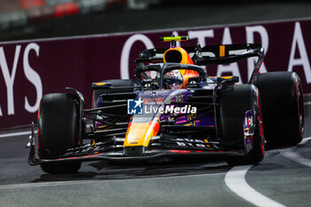 2023-11-18 - 11 PEREZ Sergio (mex), Red Bull Racing RB19, action during the 2023 Formula 1 Heineken Silver Las Vegas Grand Prix, 21th round of the 2023 Formula One World Championship from November 17 to 19, 2023 on the Las Vegas Strip Circuit, in Las Vegas, USA - F1 - LAS VEGAS GRAND PRIX 2023 - FORMULA 1 - MOTORS