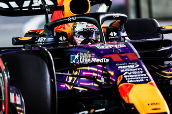 2023-11-18 - 11 PEREZ Sergio (mex), Red Bull Racing RB19, action during the 2023 Formula 1 Heineken Silver Las Vegas Grand Prix, 21th round of the 2023 Formula One World Championship from November 17 to 19, 2023 on the Las Vegas Strip Circuit, in Las Vegas, USA - F1 - LAS VEGAS GRAND PRIX 2023 - FORMULA 1 - MOTORS