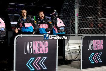 2023-11-18 - pitwall Alpine F1 Team during the 2023 Formula 1 Heineken Silver Las Vegas Grand Prix, 21th round of the 2023 Formula One World Championship from November 17 to 19, 2023 on the Las Vegas Strip Circuit, in Las Vegas, USA - F1 - LAS VEGAS GRAND PRIX 2023 - FORMULA 1 - MOTORS