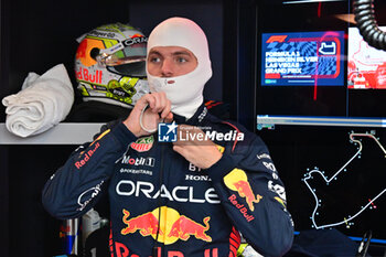 2023-11-18 - VERSTAPPEN Max (ned), Red Bull Racing RB19, portrait during the 2023 Formula 1 Heineken Silver Las Vegas Grand Prix, 21th round of the 2023 Formula One World Championship from November 17 to 19, 2023 on the Las Vegas Strip Circuit, in Las Vegas, USA - F1 - LAS VEGAS GRAND PRIX 2023 - RACE - FORMULA 1 - MOTORS
