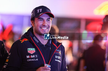 2023-11-19 - PEREZ Sergio (mex), Red Bull Racing RB19, portrait during the 2023 Formula 1 Heineken Silver Las Vegas Grand Prix, 21th round of the 2023 Formula One World Championship from November 17 to 19, 2023 on the Las Vegas Strip Circuit, in Las Vegas, USA - F1 - LAS VEGAS GRAND PRIX 2023 - RACE - FORMULA 1 - MOTORS