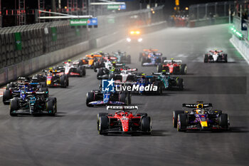 2023-11-19 - 16 LECLERC Charles (mco), Scuderia Ferrari SF-23, 01 VERSTAPPEN Max (nld), Red Bull Racing RB19, action during the 2023 Formula 1 Heineken Silver Las Vegas Grand Prix, 21th round of the 2023 Formula One World Championship from November 17 to 19, 2023 on the Las Vegas Strip Circuit, in Las Vegas, USA - F1 - LAS VEGAS GRAND PRIX 2023 - RACE - FORMULA 1 - MOTORS