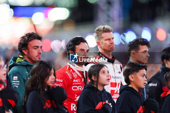 2023-11-19 - PEREZ Sergio (mex), Red Bull Racing RB19, portrait during the 2023 Formula 1 Heineken Silver Las Vegas Grand Prix, 21th round of the 2023 Formula One World Championship from November 17 to 19, 2023 on the Las Vegas Strip Circuit, in Las Vegas, USA - F1 - LAS VEGAS GRAND PRIX 2023 - RACE - FORMULA 1 - MOTORS