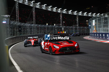 2023-11-19 - safety car, during the 2023 Formula 1 Heineken Silver Las Vegas Grand Prix, 21th round of the 2023 Formula One World Championship from November 17 to 19, 2023 on the Las Vegas Strip Circuit, in Las Vegas, USA - F1 - LAS VEGAS GRAND PRIX 2023 - RACE - FORMULA 1 - MOTORS