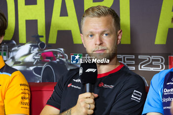 2023-11-23 - MAGNUSSEN Kevin (den), Haas F1 Team VF-23 Ferrari, portrait during the 2023 Formula 1 Etihad Airways Abu Dhabi Grand Prix, 22th round of the 2023 Formula One World Championship from November 24 to 26, 2023 on the Yas Marina Circuit, in Abu Dhabi - F1 - ABU DHABI GRAND PRIX 2023 - FORMULA 1 - MOTORS