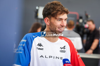 2023-11-23 - GASLY Pierre (fra), Alpine F1 Team A523, portrait during the 2023 Formula 1 Etihad Airways Abu Dhabi Grand Prix, 22th round of the 2023 Formula One World Championship from November 24 to 26, 2023 on the Yas Marina Circuit, in Abu Dhabi - F1 - ABU DHABI GRAND PRIX 2023 - FORMULA 1 - MOTORS